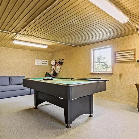 Awesome In With Kitchen Holiday home *